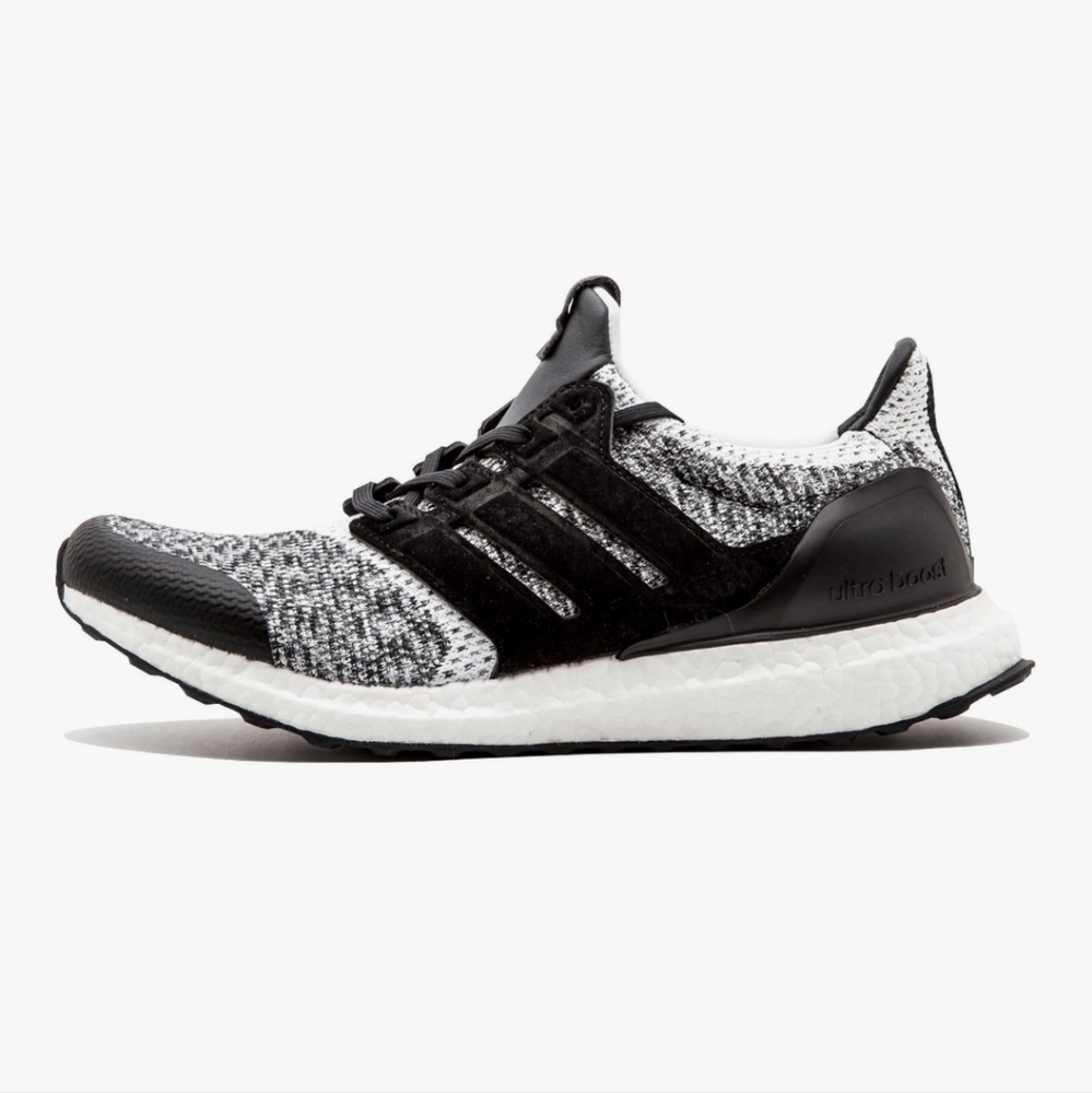Adidas UltraBOOST S.E. "Sns X Social Status" Sneaker Unisex, size M5.5 W7